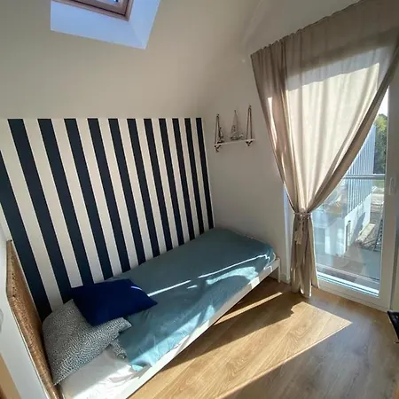 Dwupietrowy Latarnik - Jastrzebia Gora Apartment *