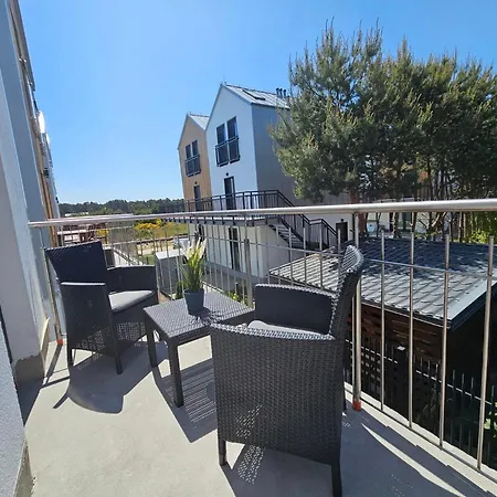 Dwupietrowy Latarnik - Jastrzebia Gora *