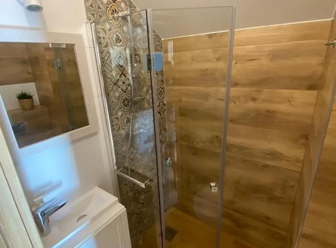 Dwupietrowy Latarnik - Jastrzebia Gora *