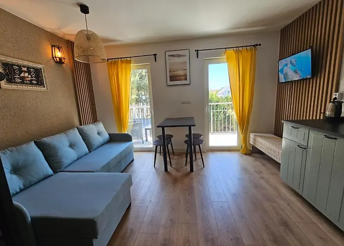 Dwupietrowy Latarnik - Jastrzebia Gora *